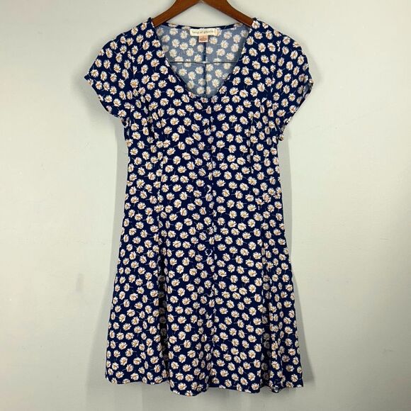 Band of Gypsies Dress W/ Pockets Floral Button Up Tie Back Women’s Medium Multi - Picture 2 of 7